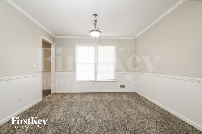 Foto del edificio - 331 Crescentview Ct