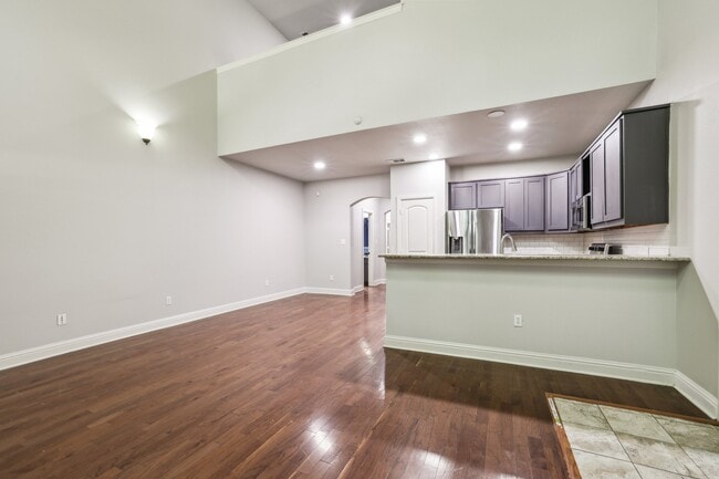 Building Photo - 4803 Birchman Ave