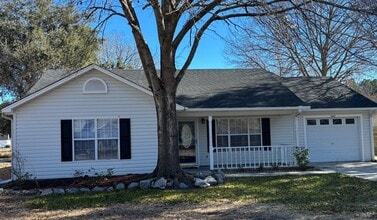 Building Photo - 1067 Courtyard Dr