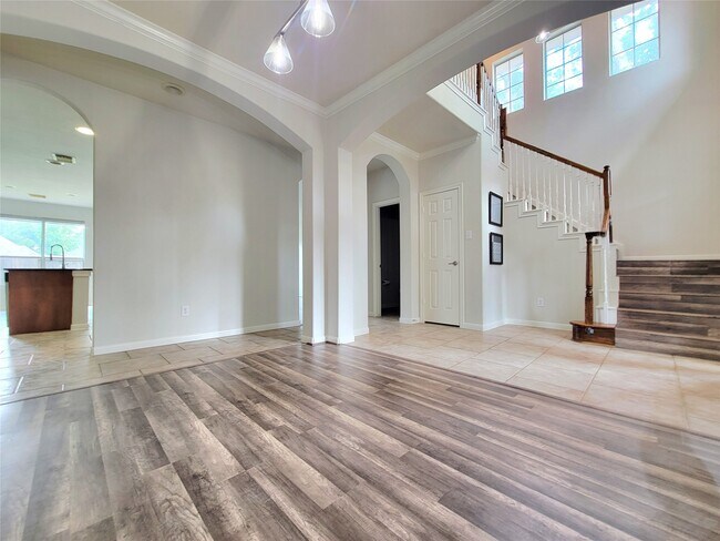 Foto del edificio - 4727 Tremont Glen Ln