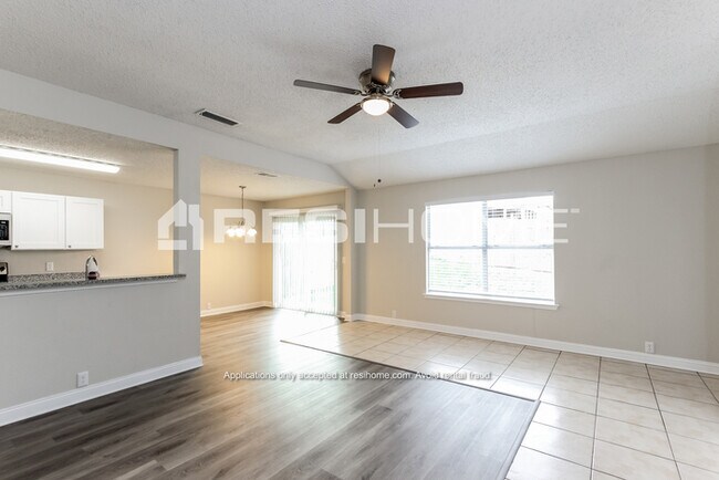 Building Photo - 7116 Lanyon Drive