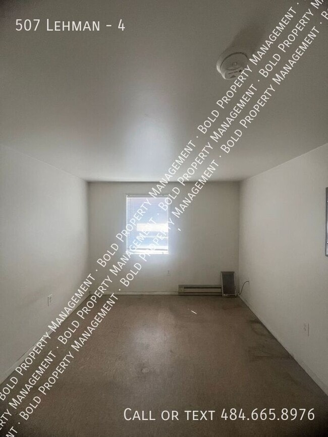 Building Photo - 507 Lehman St