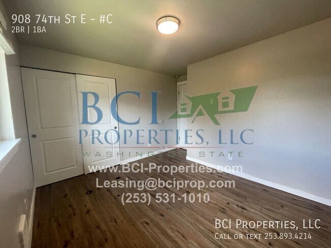 Building Photo - Spacious 2 bedroom apartment ready for mov...