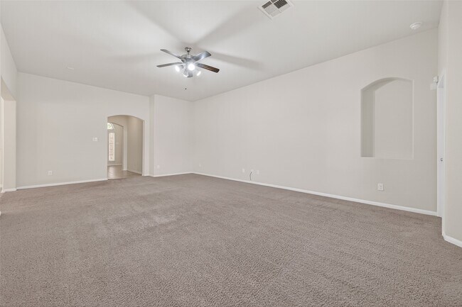 Foto del edificio - 3327 Tall Sycamore Trail