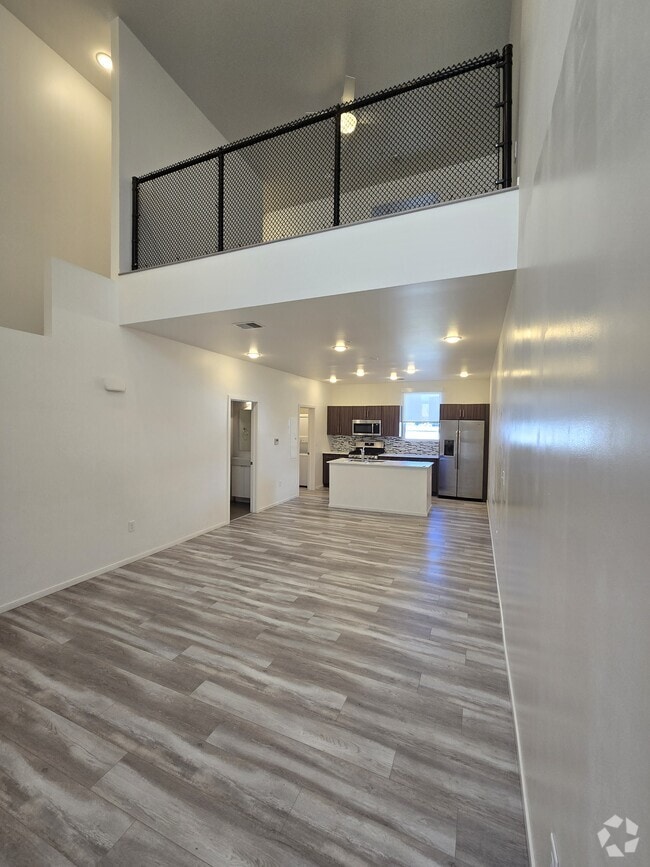 Building Photo - 519 S 6th St