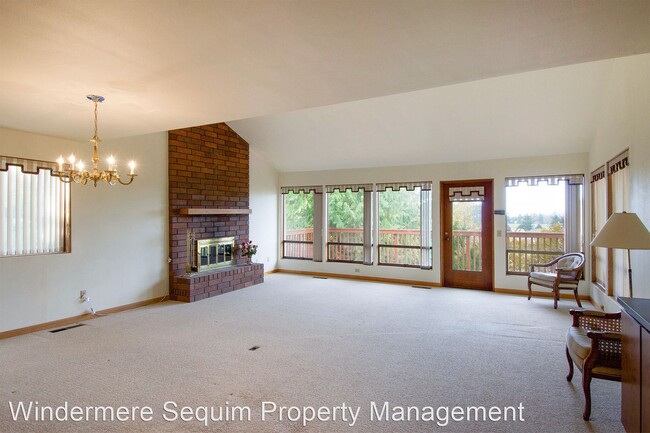 Foto del edificio - 2 br, 2 bath House - 108 Hilltop Dr . Unit D