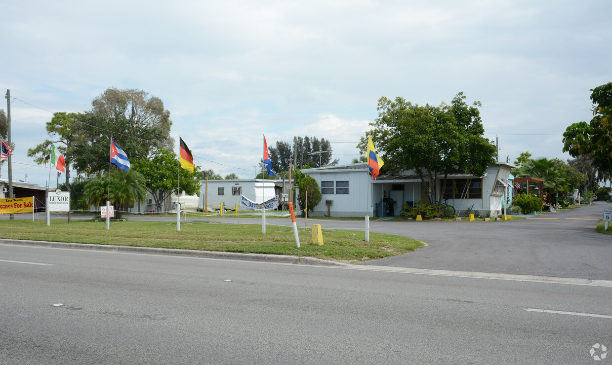 Building Photo - Luxor Mobile Home Park