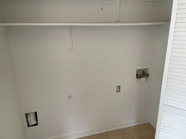 Foto del edificio - Close to Lexington Medical Center, University of South Carolina, I-26 and I-20