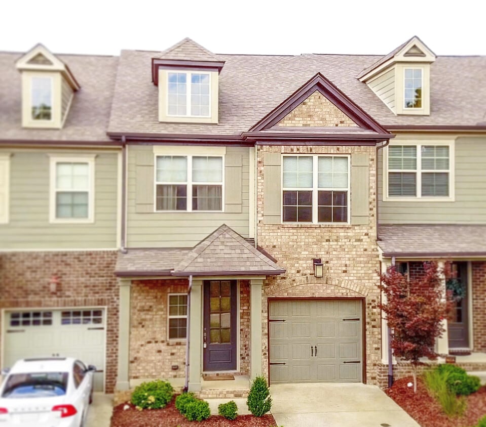 1503 Channing Dr, Thompsons Station, TN 37179 Townhome Rentals in