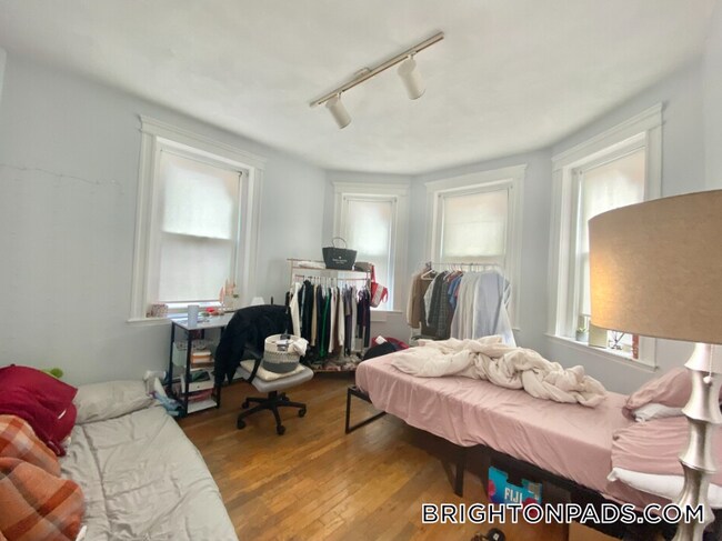 Foto del edificio - 9 Colborne Rd