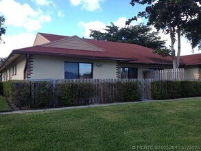 Building Photo - 4405 Woodstock Dr