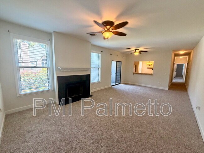 Building Photo - 3923 W Buchanan Dr