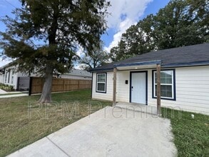 Building Photo - 1573 Fig St