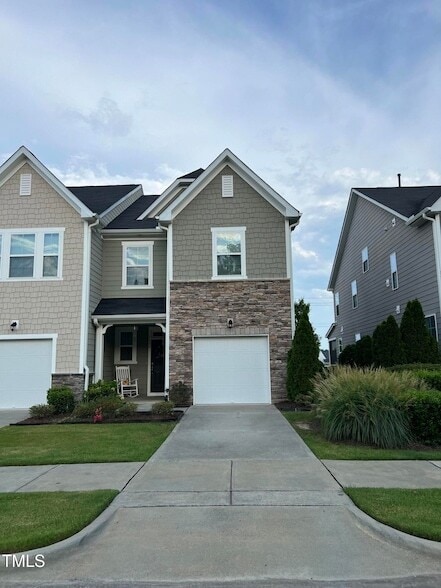 Building Photo - 1109 Little Gem Ln