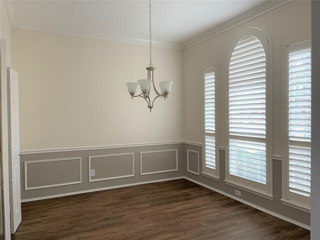 Building Photo - 1420 Mayflower Ln