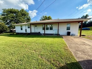 Building Photo - 6403 Cannon Ave