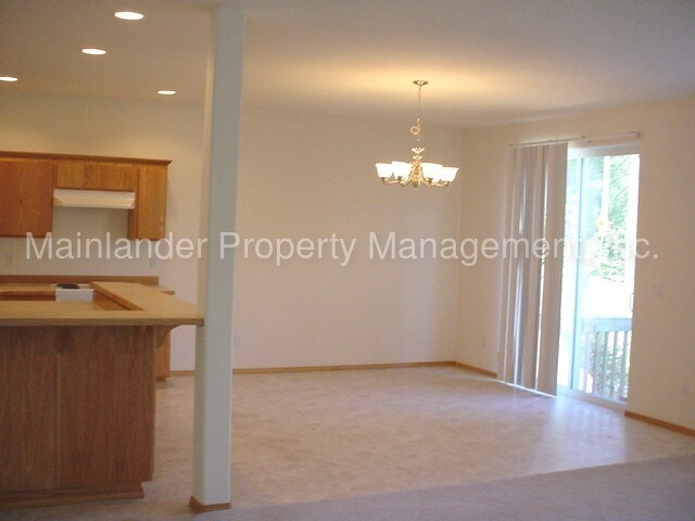 Building Photo - 7506 Roanoke Dr S