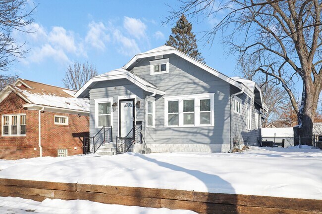 Foto del edificio - 5215 36th Ave S