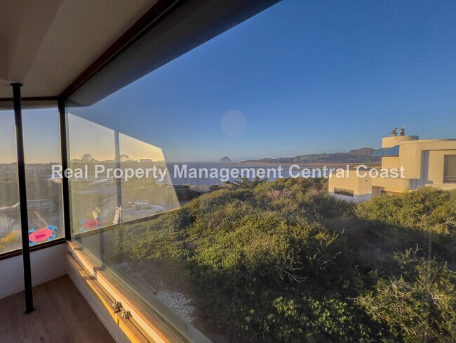 Building Photo - AVAILABLE AUGUST - Beautiful Los Osos Home...