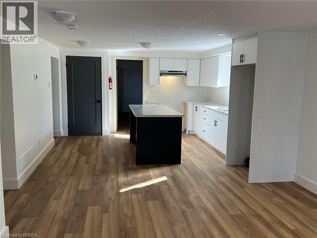 Photo du bâtiment - 72 Leamon St