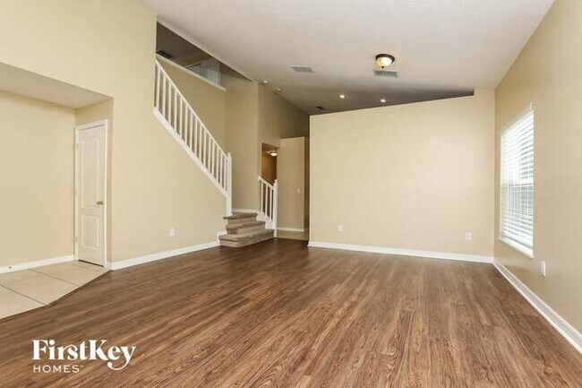 Foto del edificio - 7322 Rex Hill Trail