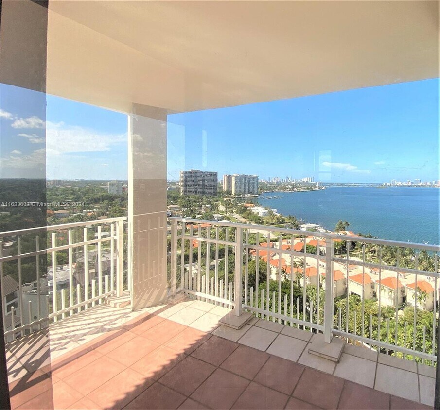 Primary Photo - 4000 Towerside Terrace