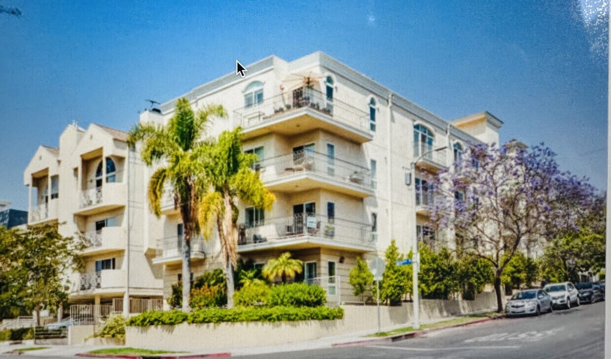 Primary Photo - 925 S Westgate Ave