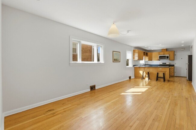 Foto del edificio - 556 Barton Ave