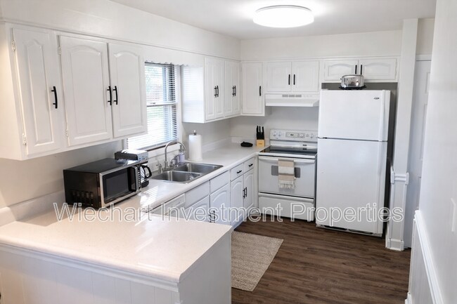 Foto del edificio - 2586 E Bluelick Rd