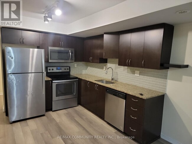 Building Photo - 90 Orchid Pl Dr