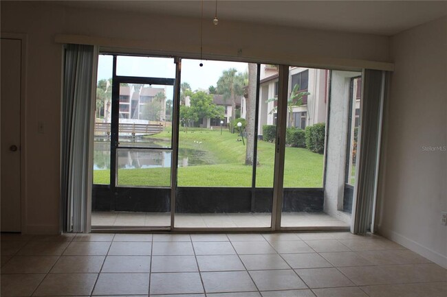 Foto del edificio - 3832 N Lake Dr
