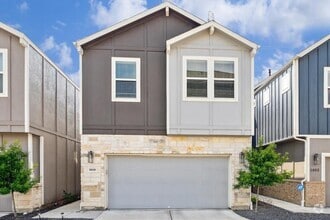 Building Photo - 1806 La Magnolia Dr
