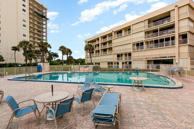 Foto del edificio - 830 N Atlantic Ave