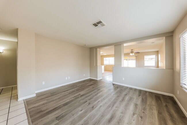 Building Photo - 21610 N 32nd Dr