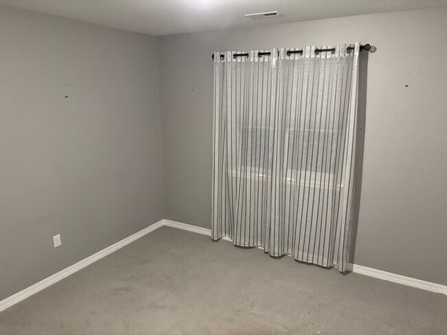 Building Photo - Home in Gated Community