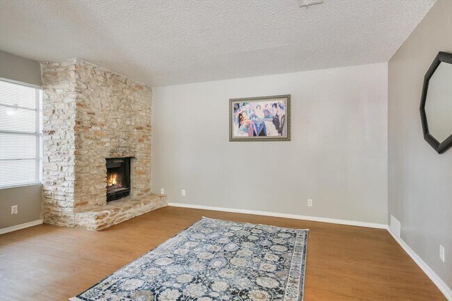 Foto del edificio - 4303 Acropolis Ct