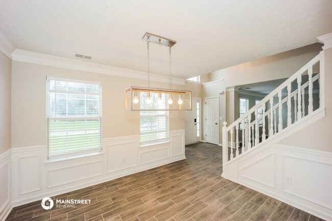 Building Photo - 12224 Dominion Dr