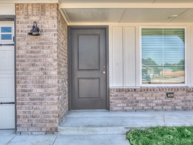 Building Photo - 5021 Avion Ct