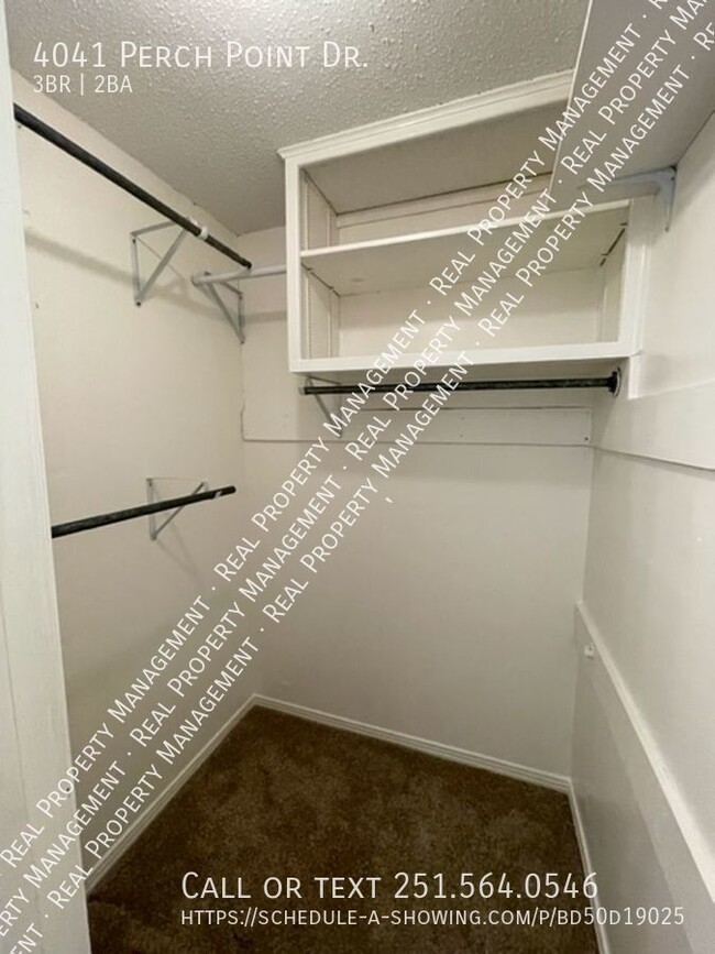 Foto del edificio - Nice 3 Bedroom 2 Bath Waterfront Home with...