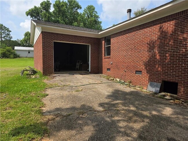 Building Photo - 381 Norton Rd