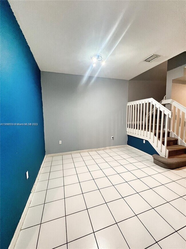 Foto del edificio - 1495 SE 27th St