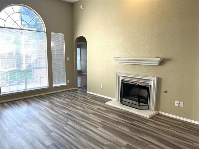 Building Photo - 4601 Mustang Dr