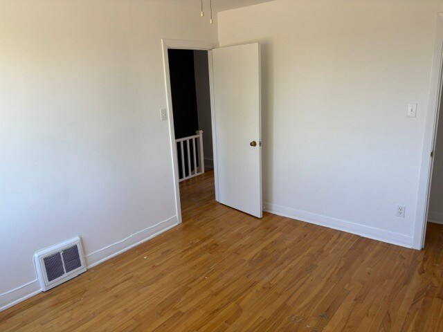 Photo du bâtiment - 1281 Kingston Av