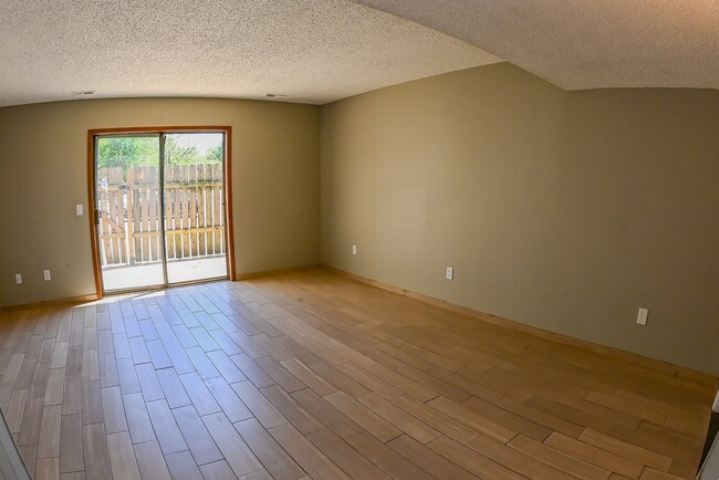 Photo - 2054 Garland Ave Townhome