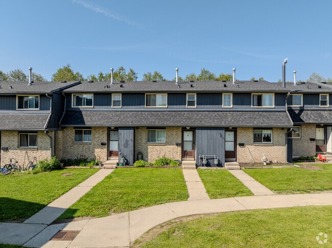 Building Photo - 400 Strasburg