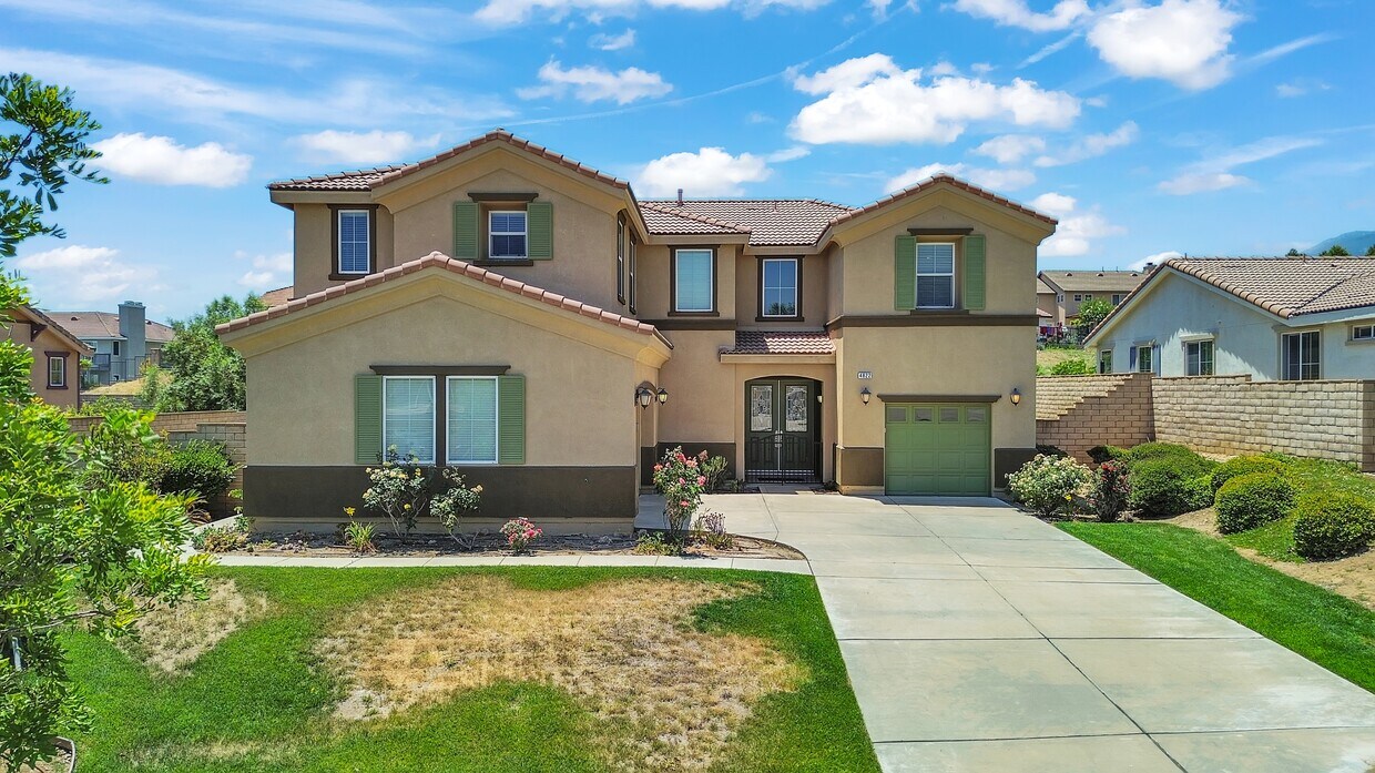Foto principal - 4822 Brookside Ave