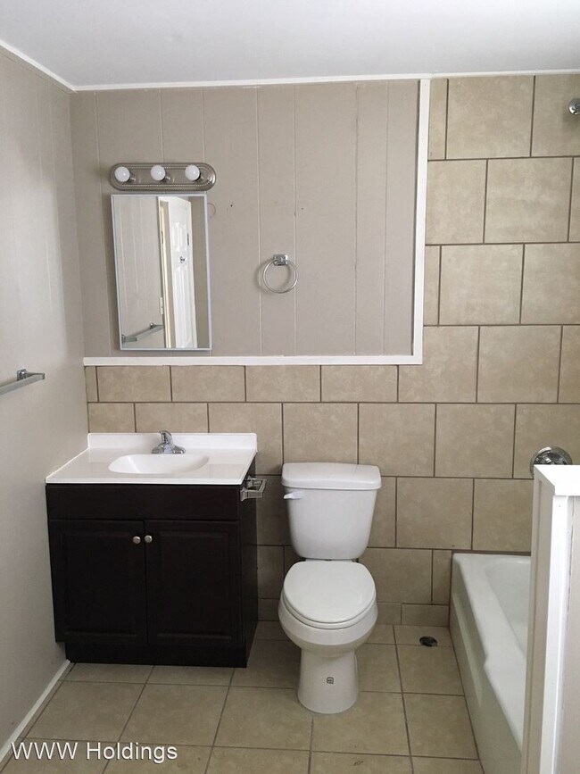 Building Photo - 1 br, 1 bath House - 306 Pine Ave