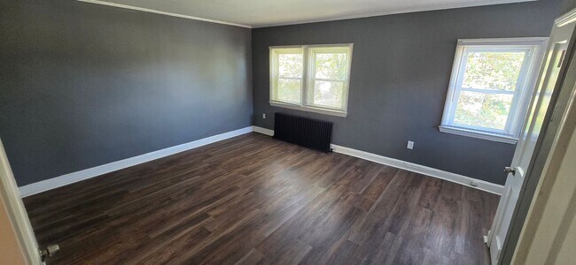 Foto del edificio - 2825 Clearview Ave