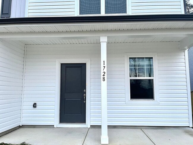 Building Photo - 1728 Arapahoe Ridge Dr