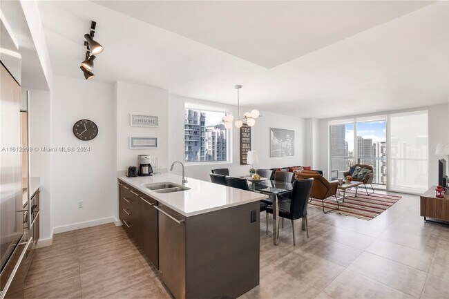 Foto del edificio - 500 Brickell Ave